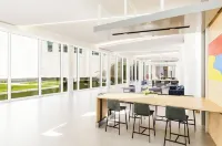 Pristine Studio Apartment in LIC Minutes from Grand Central