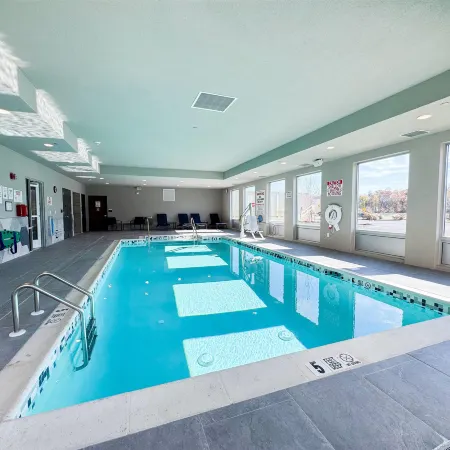 La Quinta Inn & Suites by Wyndham Mount Laurel / Moorestown