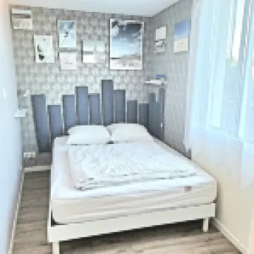 L'Entre Vagues (100m from the beach)