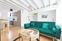 Évasion Urbaine : Studio Cosy à Deux Pas de la Nature Hotels in Etampes