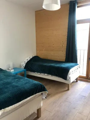 Large 3-room apartment in the heart of Sommières village, in a 16th century building