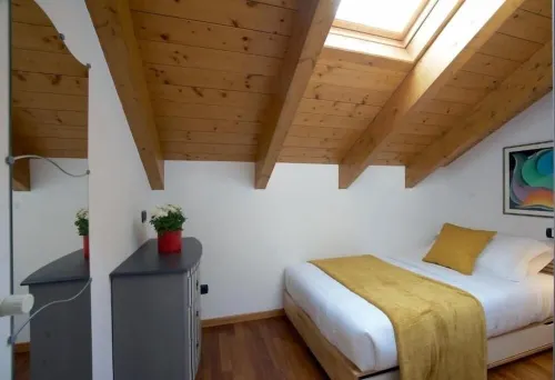 Cozy Apartment with view - LAKES AND TRAILS - Hotels in Dolzago