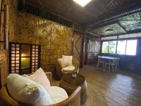 Cool Breezes and Stunning Views - The Bamboo Cabin Hotels in Valencia