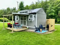 Cozy Shed-Teau in Geneva + Firepit - Chalets