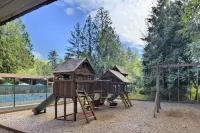 Family & Dog Friendly 2 Bedroom Plus Loft Beach Cabin