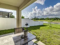 Peaceful 2BR Home w/ Modern Comforts in Riverview Hotels in Riverview