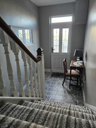 Few minutes walk to Royal Portrush Golf Club (Open Championship 2025), 4 bedroom Отели в г. Портраш