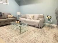 Guest Suite, Sleeps 6 close to major Highways & YYC Airport 플레이 언리쉐드 주변 호텔