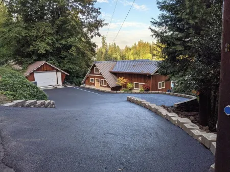 Experience upscale cabin living at Wolf Lodge our rustic, lakeside retreat!