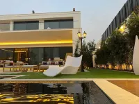 Romantic Private villa in Dead Sea Hotels in Shoonah Janoobiah District