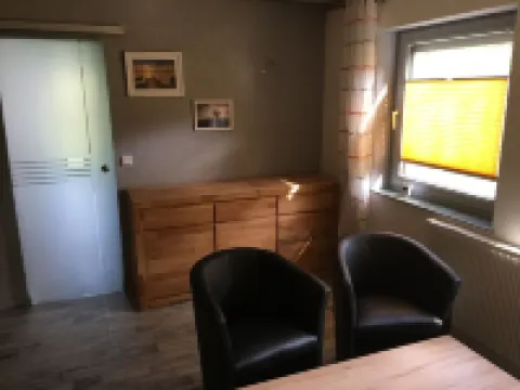 Modern vacation apartment to relax in a quiet location 蘇爾茨酒店