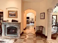 Mediterranean- style luxury Villa in Wine Country