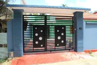 Jaffna Travel & Guest Inn: 3 AC Bedroom housewith free parking