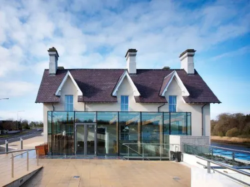 Ice House Hotel Hotels in Ballina