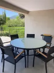 Appartement F3 Spacieux Avec Terrasse Idéal Pour une Famille Proche Centre Ville Hotels in Vence