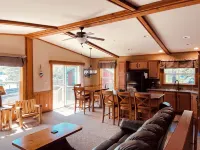 Lakeside Cabin in the Northwoods Hotels in Presque Isle