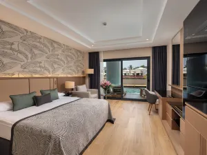 Miracle Resort Hotel