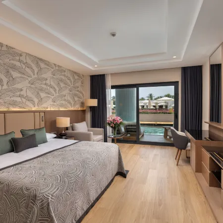 Miracle Resort Hotel Отели рядом с достопримечательностью «Пляж Кадрие»