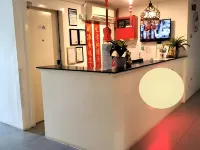 988 Hotel