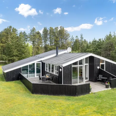 "Halwarth" - 250m from the Sea Hotels in Jerup