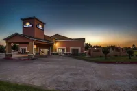 Days Inn by Wyndham Rockdale Texas