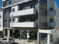 ホテル ジェネシス