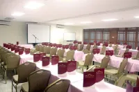 수빅 베이 트래블러스 호텔 앤드 이벤트 센터 Inc