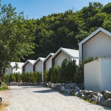 Ganghwado Ortun Pool Villa Pension 鄰近玉托基航天中心的酒店