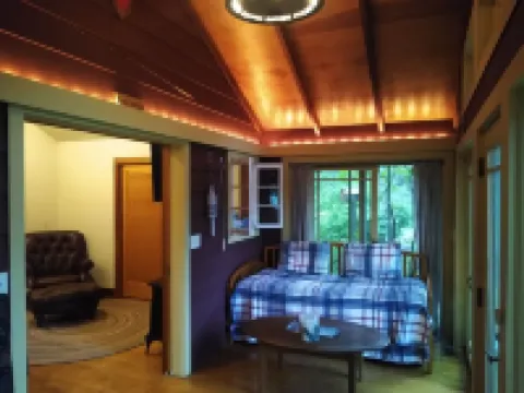 Finnish Cabin with Sauna on Lake Monomonac Next to Mt. Monadnock