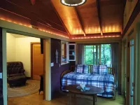 Finnish cottage with Sauna on Lake Monomonac