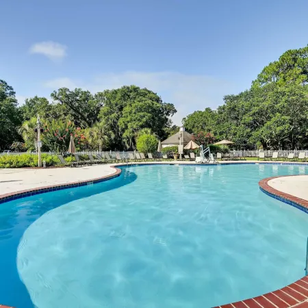 Charming Cottage Near Golf Courses & Marsh Walk!