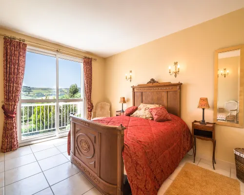 Villa in Limoux with Private Pool & Mountain Views Hotels in Limoux