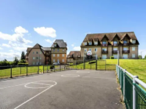 The Deauville Farm apartment Hotels in Saint-Arnoult