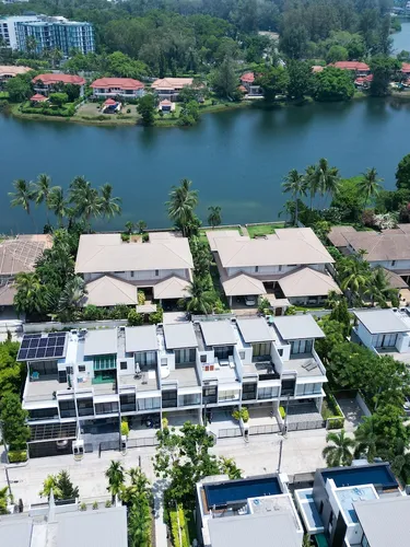 รูปภาพของSmart 3BR Townhouse in Laguna Park 65/20