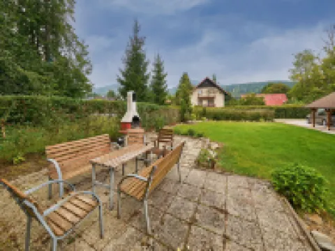 U Švýcarského dvora II