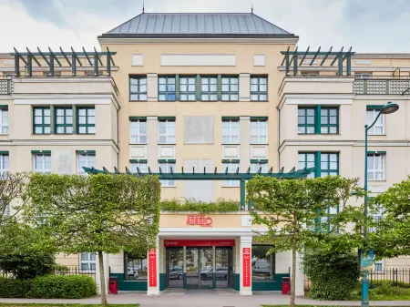 Aparthotel Adagio Val d'Europe près de Disneyland Paris Отели рядом с достопримечательностью «SEA LIFE Val d'Europe»
