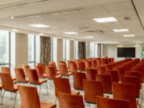 ฮอลิเดย์ อินน์ บริสตอล ซิตี้ เซ็นเตอร์ บาย IHG โรงแรมในบริสตอล