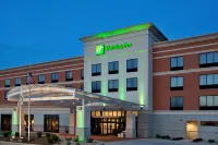 Holiday Inn ST. LOUIS-FAIRVIEW HEIGHTS by IHG - parking