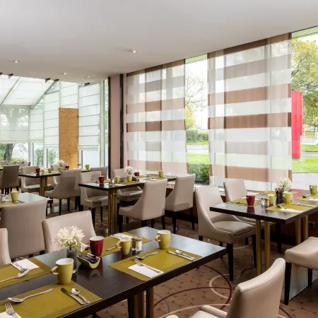 Leonardo Hotel Köln Bonn Airport
