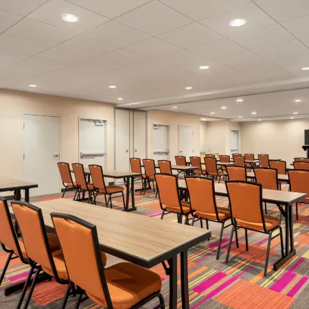 Home2 Suites by Hilton Woodbridge Potomac Mills