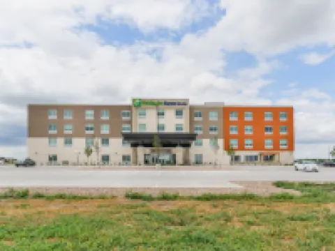 Holiday Inn Express & Suites OGALLALA by IHG オガラーラのホテル
