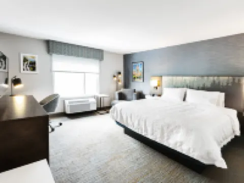 Hampton Inn & Suites by Hilton Quebec City Beauport Hotels in Quebec City