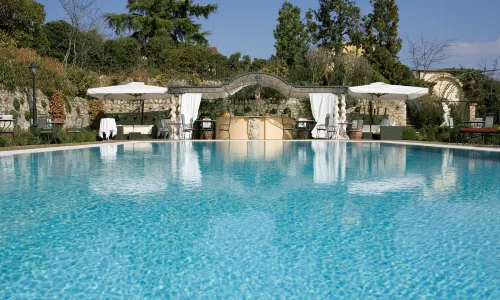 阿米斯他比布魯斯藝術別墅飯店