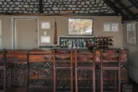 Ichingo Chobe River Lodge by Mantis - ที่มีบาร์