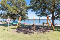 英傑尼亞假日柏瑪古伊 蒂爾瓦蒂爾瓦住宿飯店