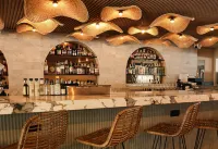 Bali Hotel Adults Only Isla Verde, a Trademark by Wyndham - bar