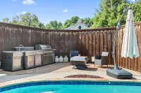Modern Rockwall Retreat Near Lake Ray Hubbard with Pool
