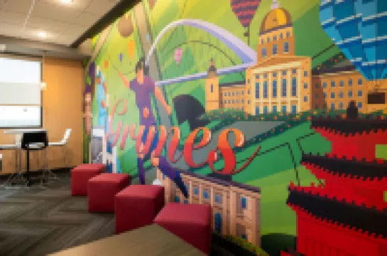 Tru by Hilton Grimes des Moines