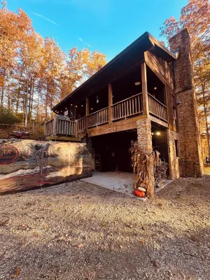 Brown County At It's Best Beautiful Cozy meticulous clean LG Game Room arcade!