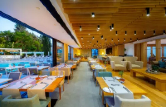 Anemi Hotel & Suites